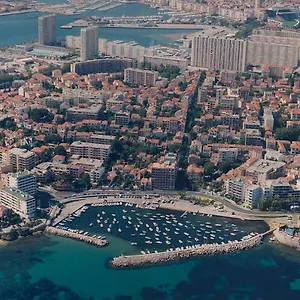 https://proche-plage-universites-lumineux-clim.fr-provencehotel.com
