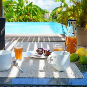https://la-villa-soleil.comcaribbean.com